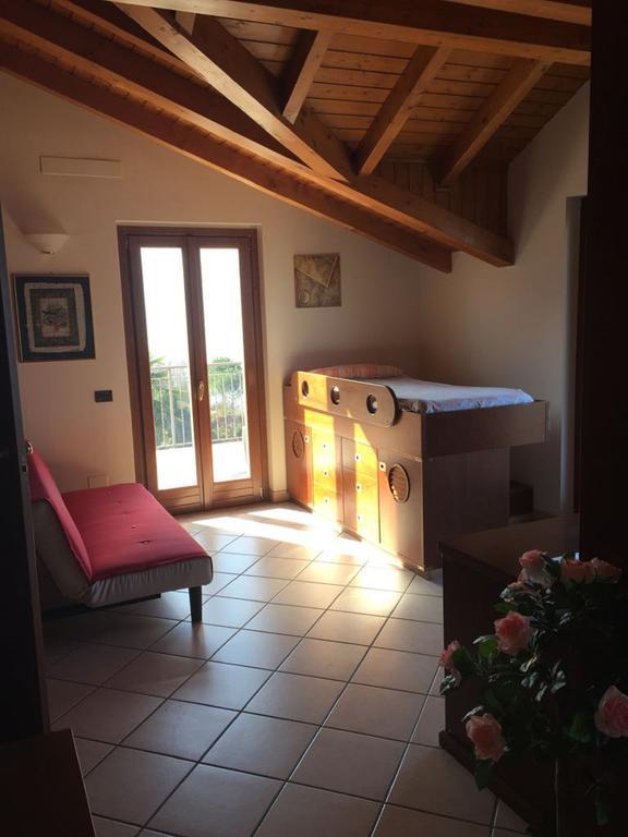 لافينو-مومبيلو Ferienwohnung Apartment المظهر الخارجي الصورة